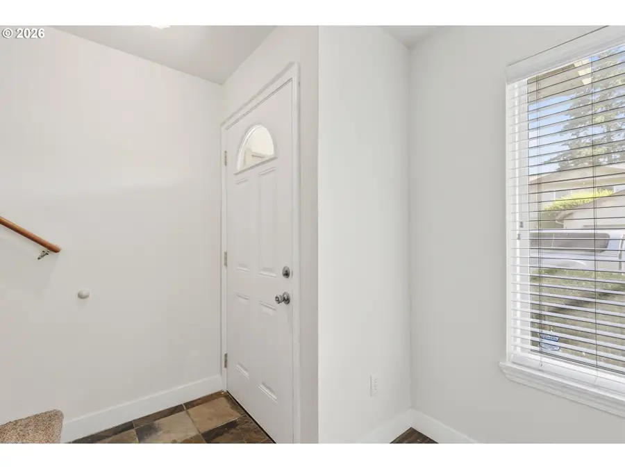 681 32nd St #2, Washougal, WA 98671 - #3