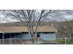 61476 Dee Cox Rd, Heppner, OR 97836 - Image #1