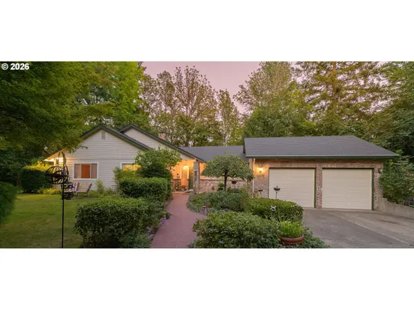1180 SE Villard St, McMinnville, OR 97128