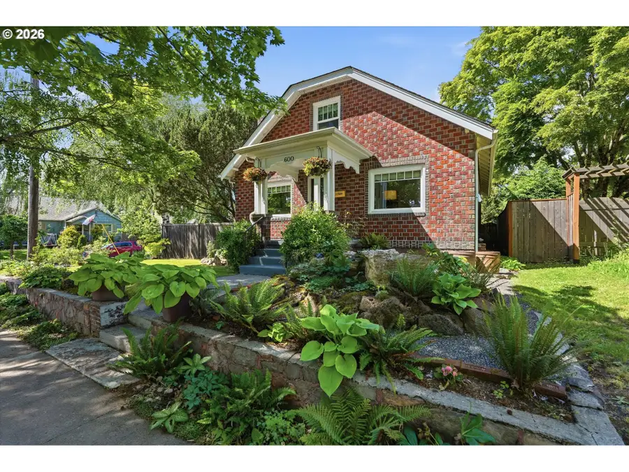 600 E 19th St, Vancouver, WA 98663 - #3