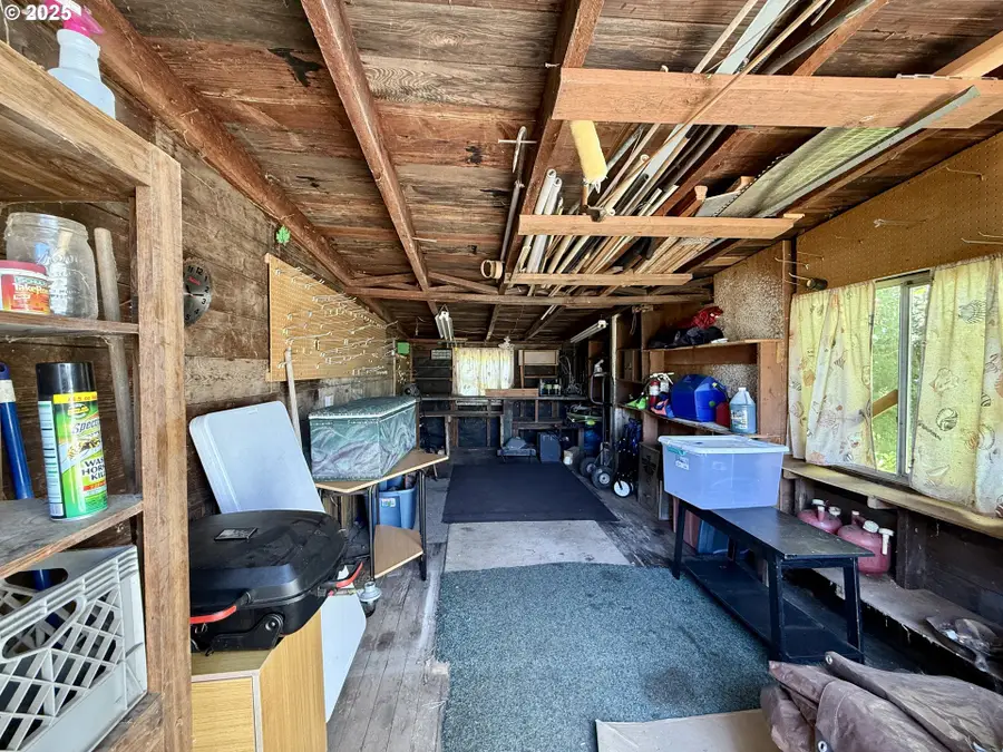 669 N Baxter St, Coquille, OR 97423 - #3