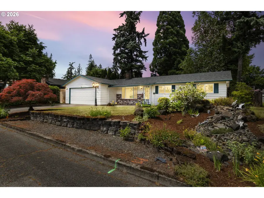 1040 NE 12th Pl, Canby, OR 97013 - #2
