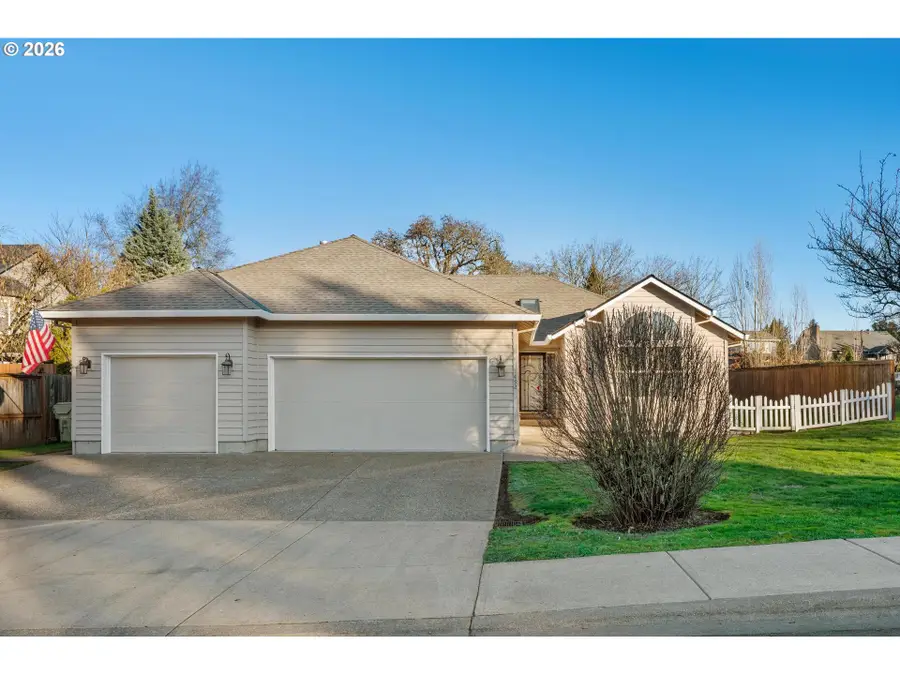 1492 SE 49th Ct, Hillsboro, OR 97123 - Image #2