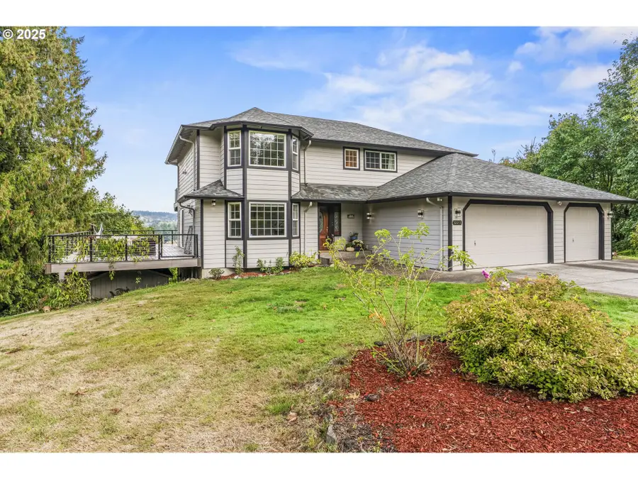 32215 NW Eagle Crest Dr, Ridgefield, WA 98642 - Image #3