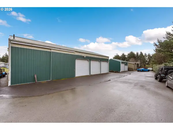 63255 Sunrise Rd, CoosBay, OR 97420