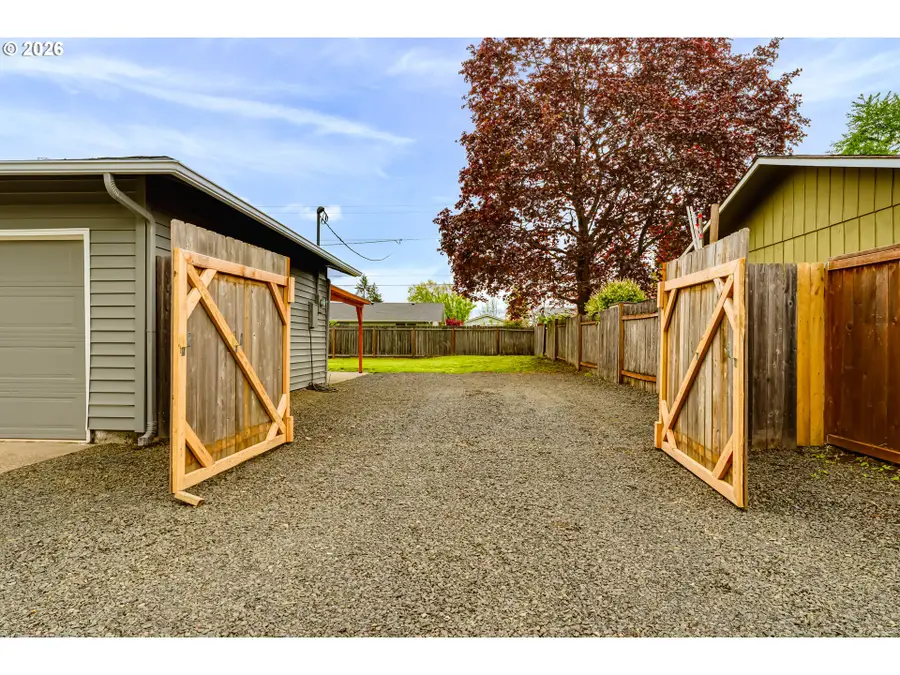 1085 Stillman Ave, Eugene, OR 97404 - #3