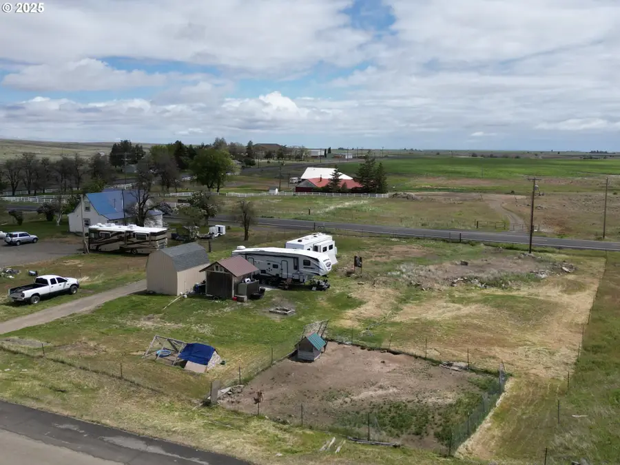 208 S Taylor St, Bickleton, WA 99322 - Image #2