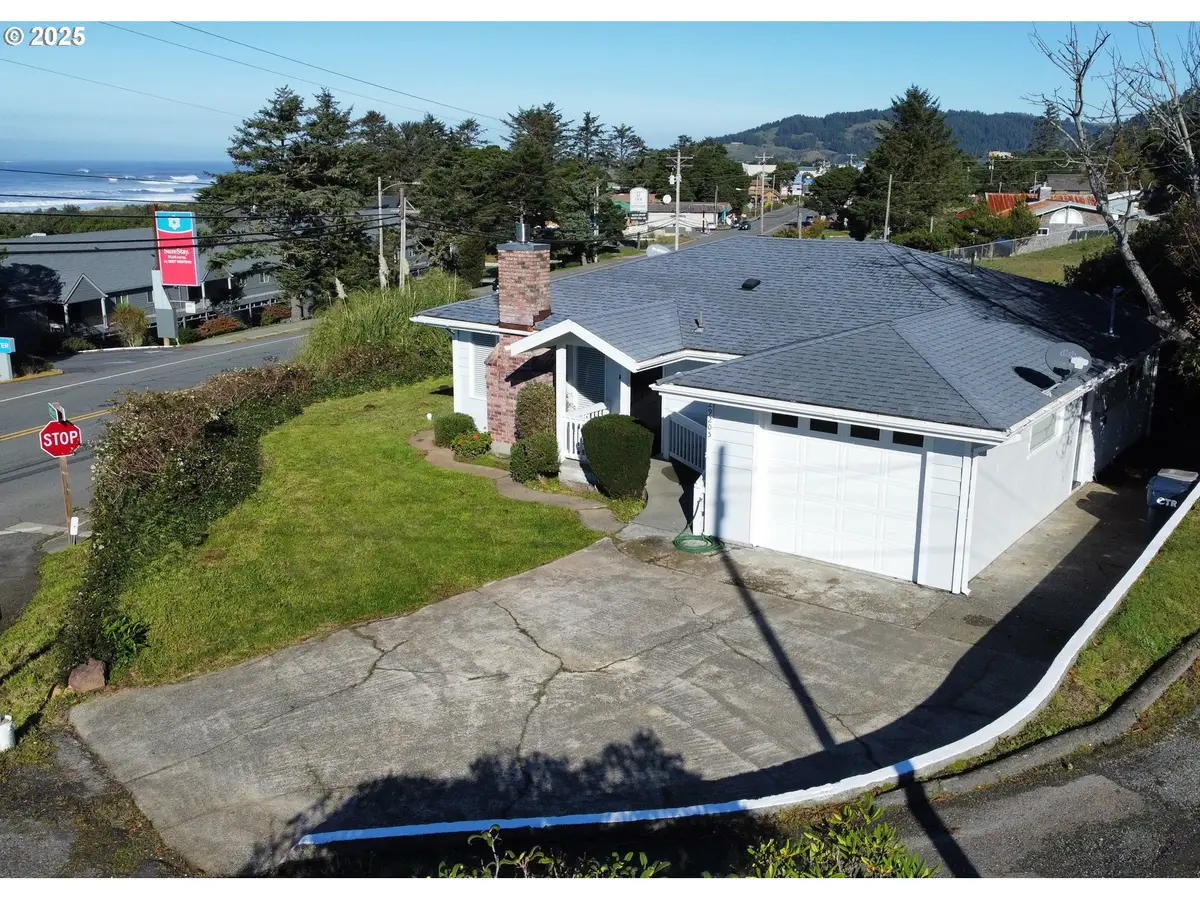 29205 Kerber Dr, Gold Beach, OR 97444 - Image #1