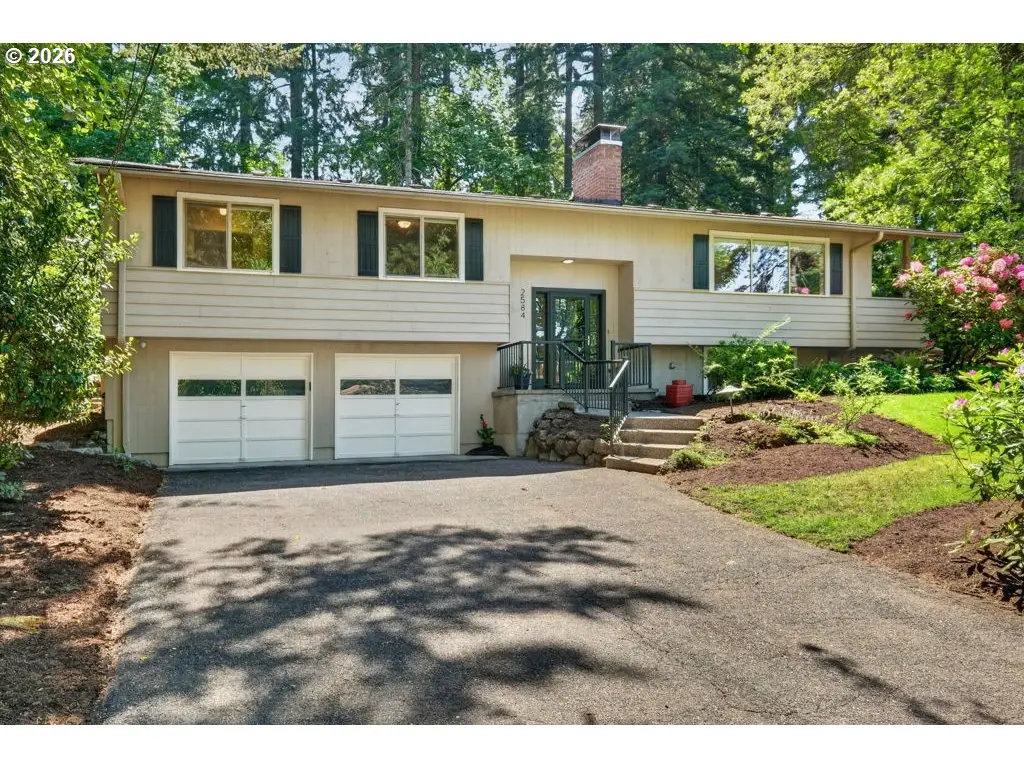 2584 Park Rd, Lake Oswego, OR 97034 - #1