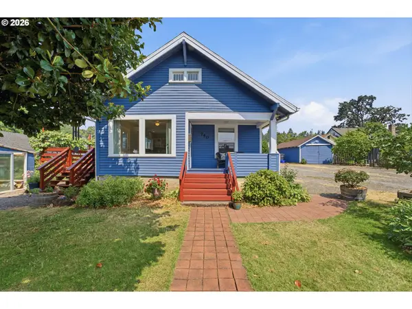 750 E Hereford St, Gladstone, OR 97027
