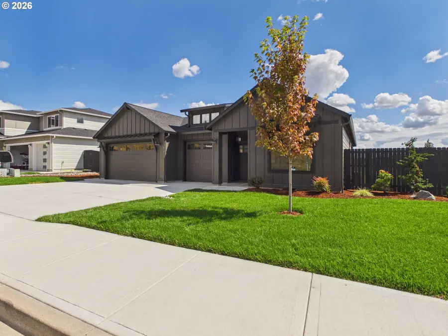416 W 20th Way, La Center, WA 98629 - #2