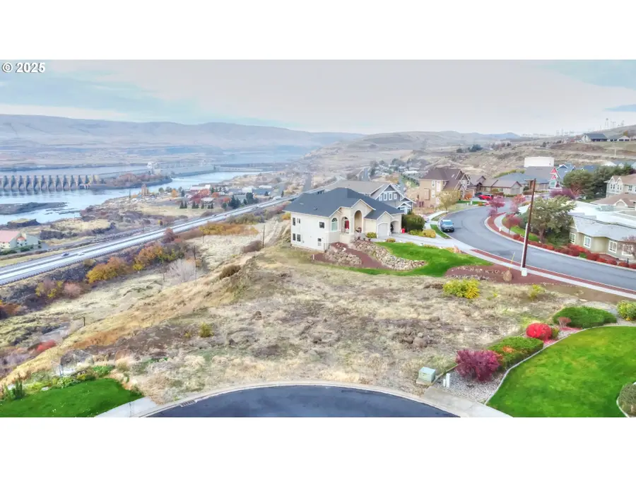 512 E Knoll Ct, The Dalles, OR 97058 - Image #3