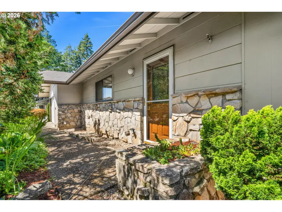 16655 SW Queen Mary Ave, King City, OR 97224 - #2