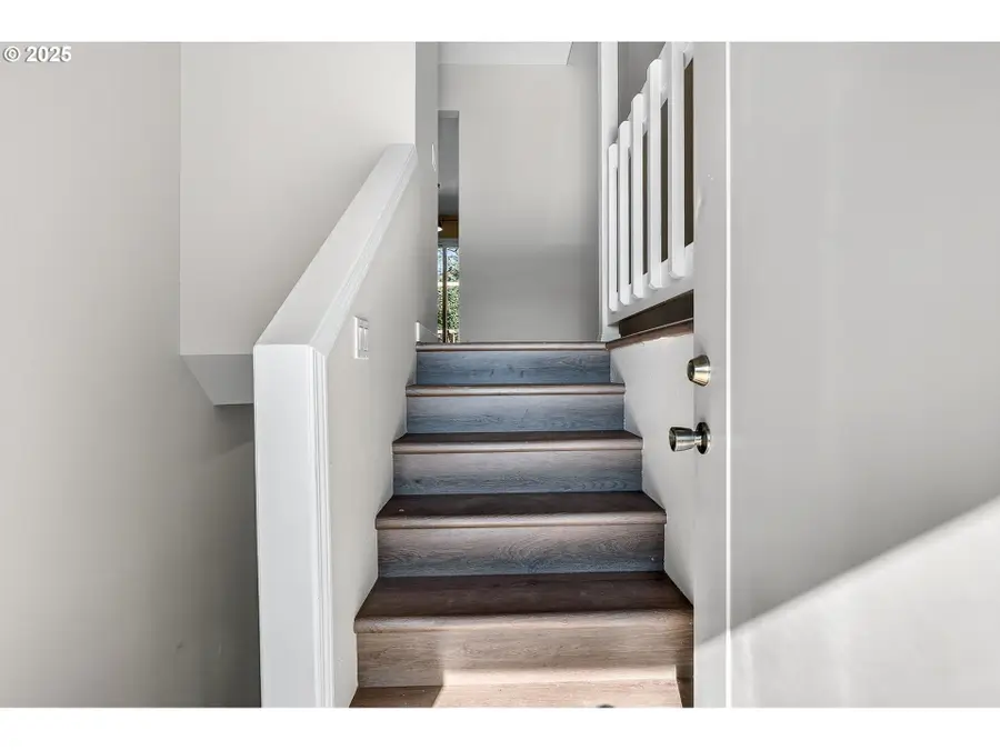 9175 SE Lynn Ln, Northwest Clackamas, OR 97086 - Image #3