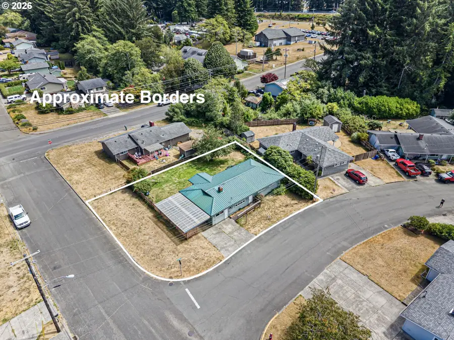 3320 Fernwood Pl, Reedsport, OR 97467 - #3