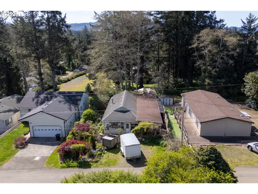 4665 W Silversands St, Tillamook, OR 97141 - #2