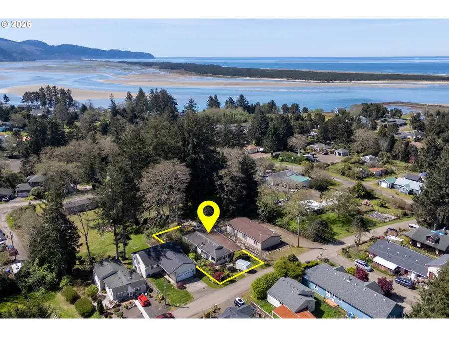 4665 W Silversands St, Tillamook, OR 97141 - #3