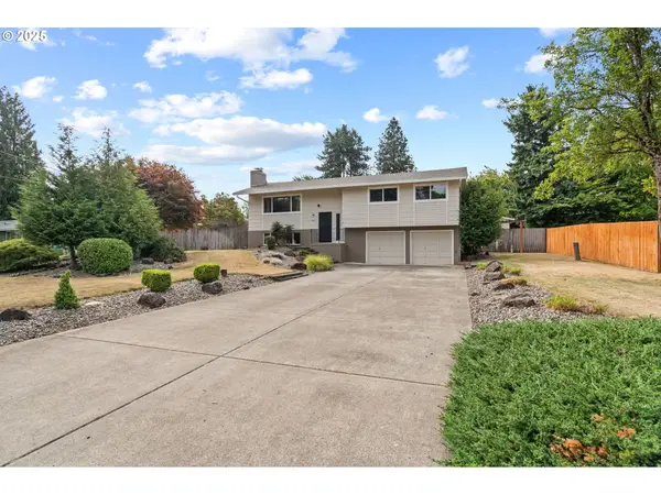 2409 NE 100th St, Vancouver, WA 98686