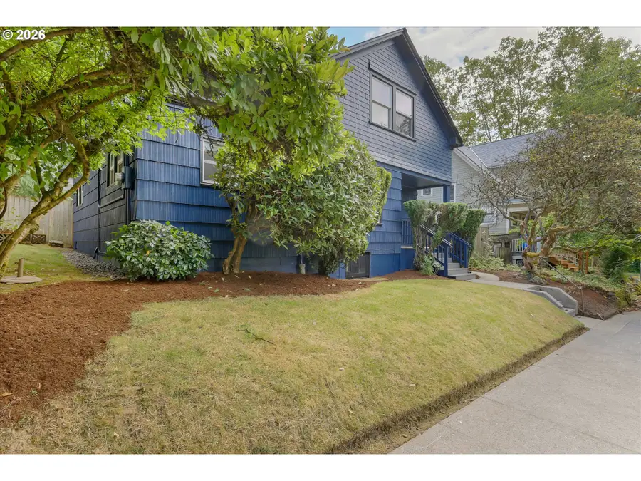1712 SE Stark St, Portland, OR 97214 - #2