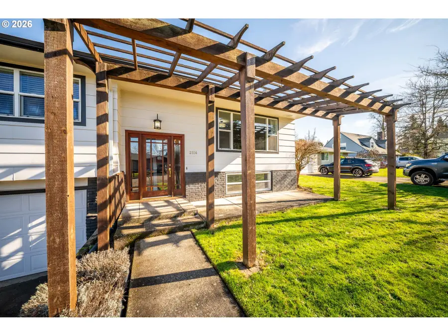 2614 NE 131st Ave, Portland, OR 97230 - #3