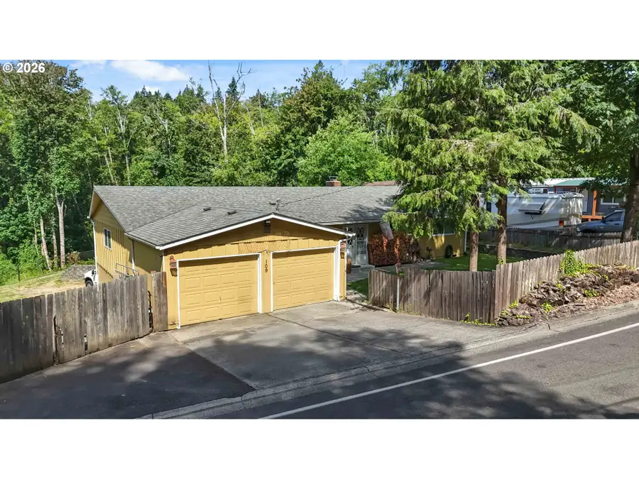 109 Alpha Dr, Longview, WA 98632 - #3