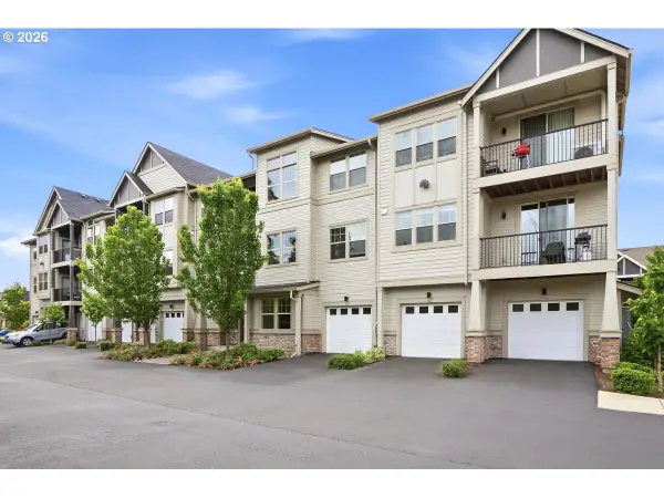 17126 SW Snowdale St #208, Beaverton, OR 97007