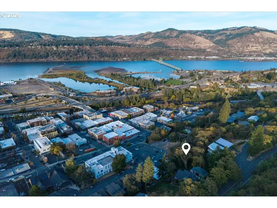 213 Sherman, Hood River, OR 97031 - #2
