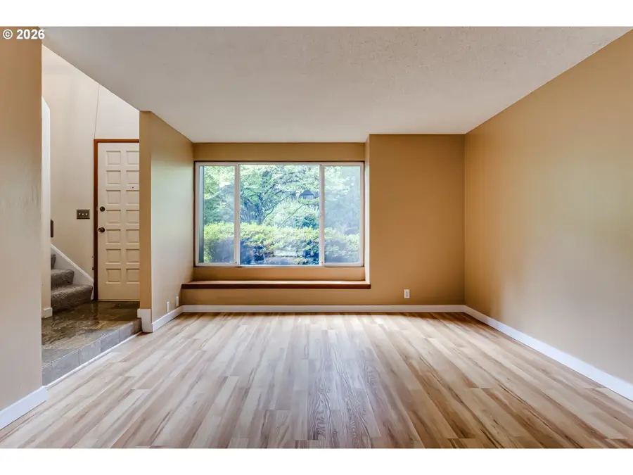 127 Westbrook Way, Eugene, OR 97405 - #3