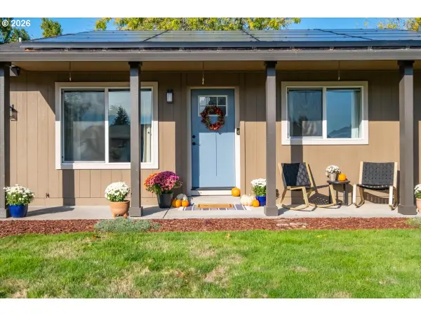 1487 NE Palace Dr, Salem, OR 97301