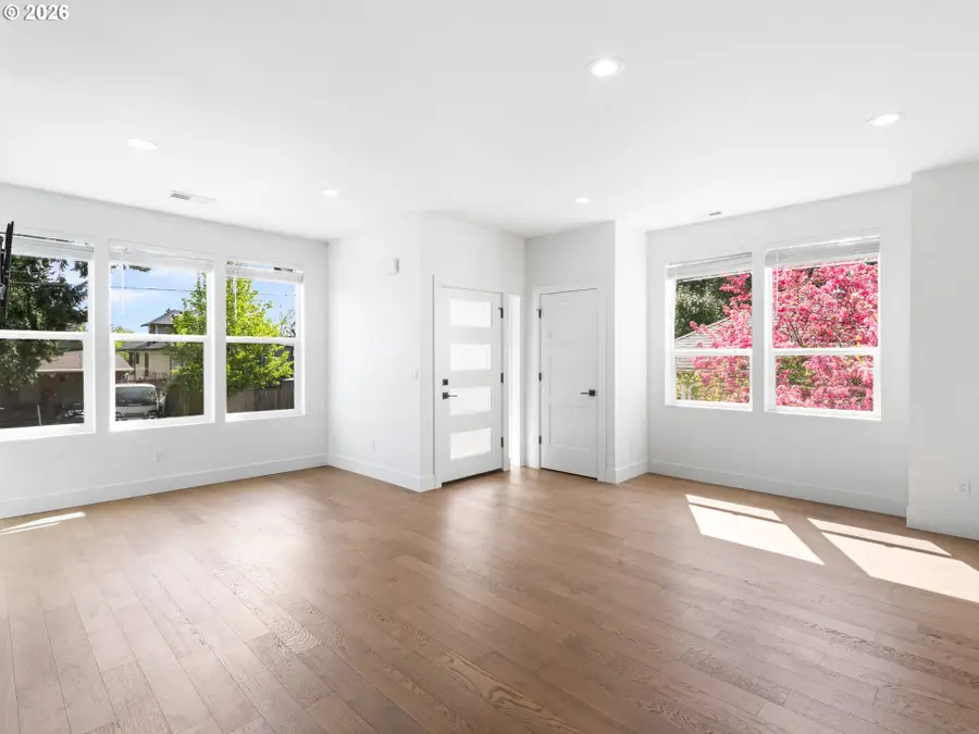 5623 N Gay Ave, Portland, OR 97217 - #2