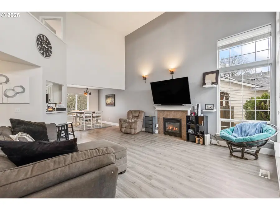 34826 Edna Barr Ln, Saint Helens, OR 97051 - #3