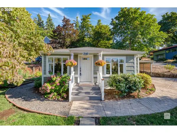 716 4th Ave, OregonCity, OR 97045