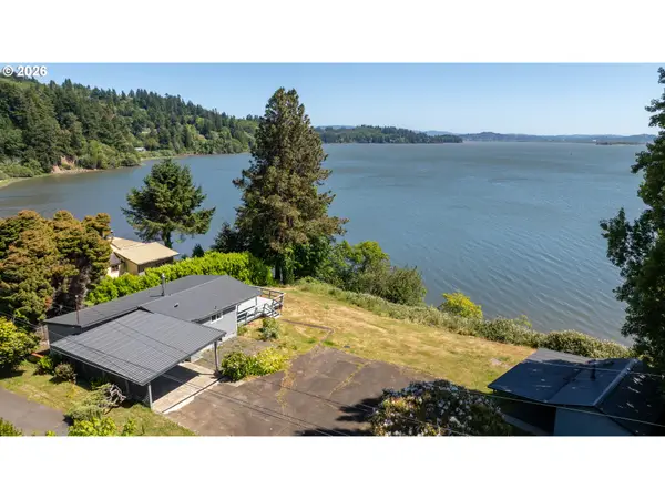 93712 Mallard Ln, NorthBend, OR 97459