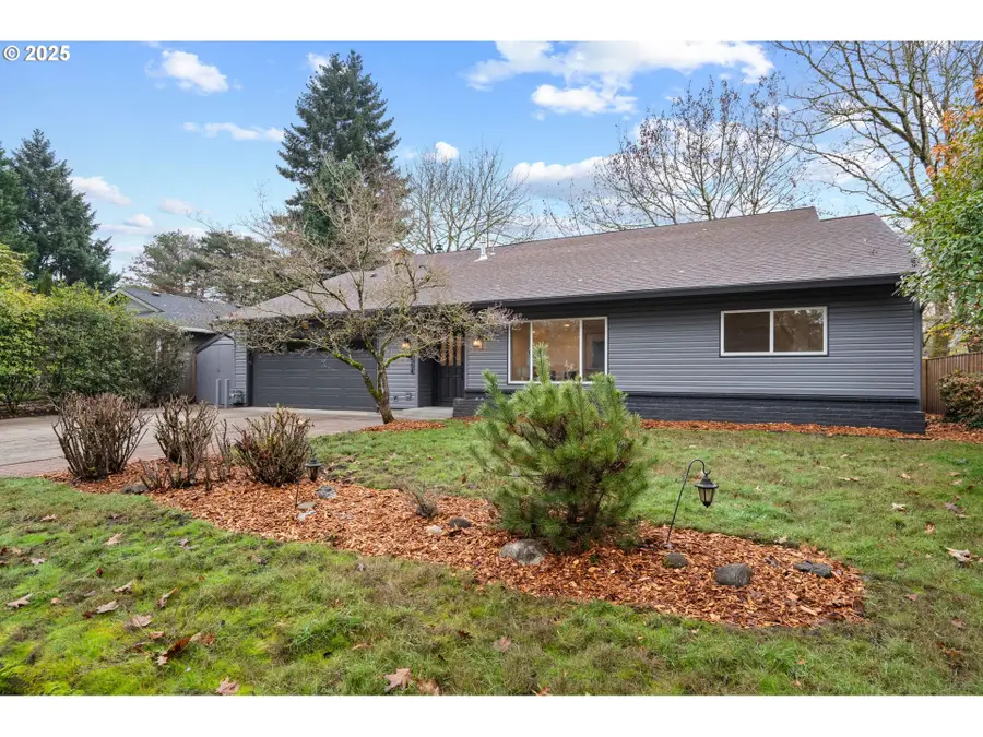 2554 SE Buttercup Ct, Hillsboro, OR 97123 - Image #3