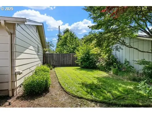 2065 Providence St, Eugene, OR 97401 - Image #3