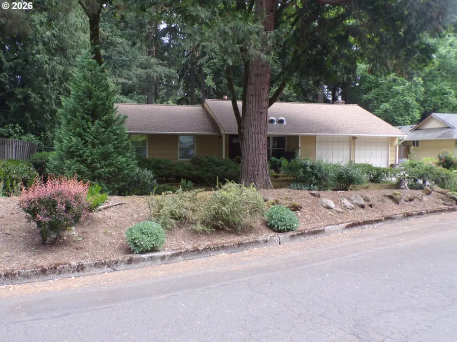 18536 Longfellow Ave, Northwest Clackamas, OR 97035 - #2