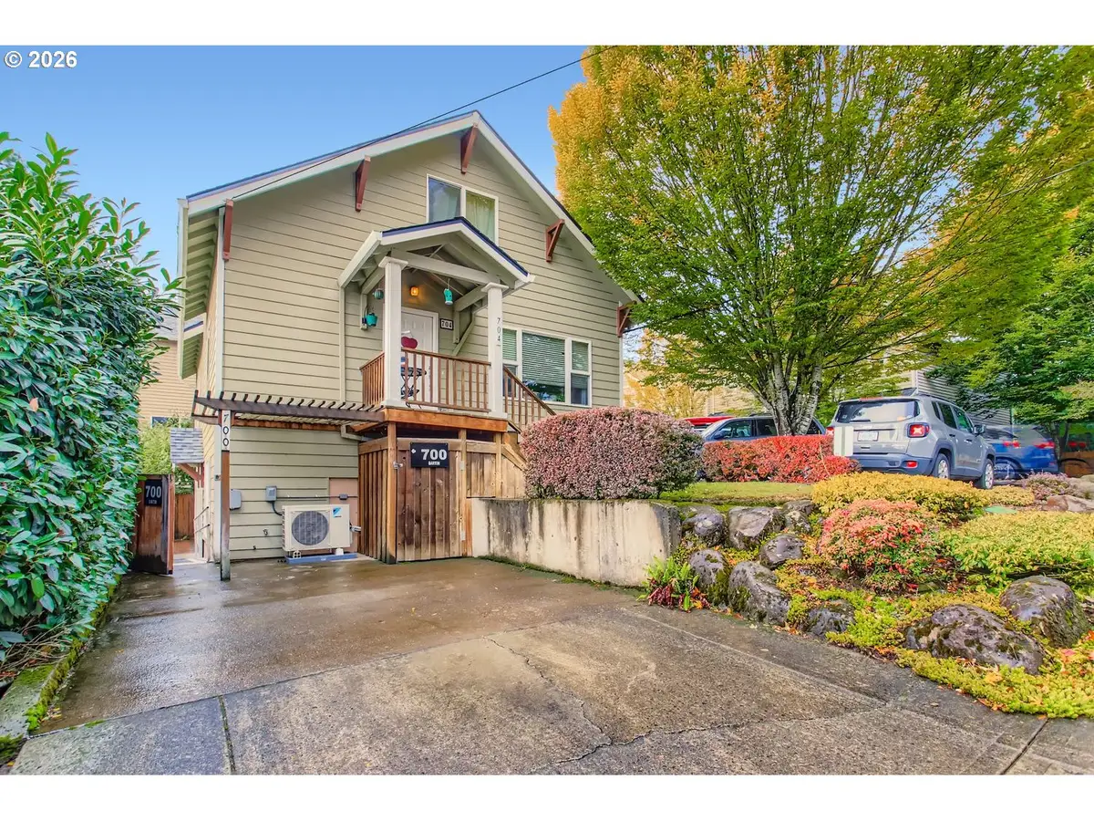 700 Barton Ave, Gladstone, OR 97027 - #1