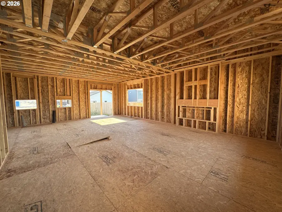 611 Arthur St, Umatilla, OR 97882 - #2