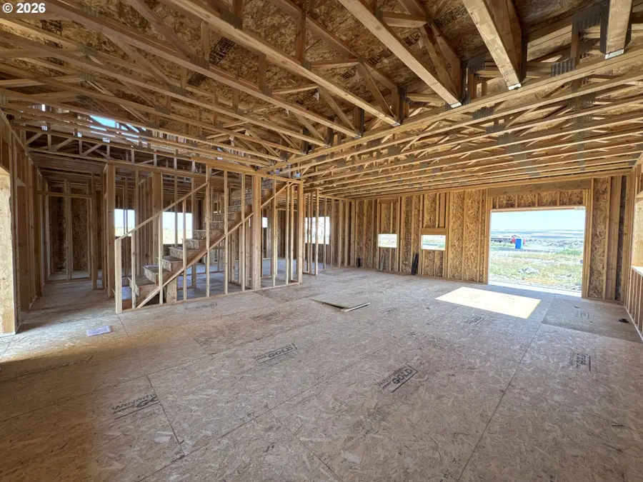 611 Arthur St, Umatilla, OR 97882 - #3