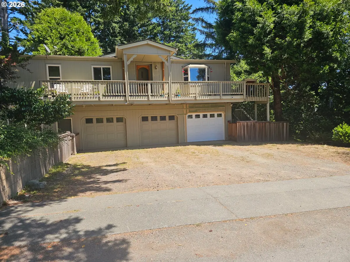 16107 W Hoffeldt Ln, Brookings, OR 97415 - #1