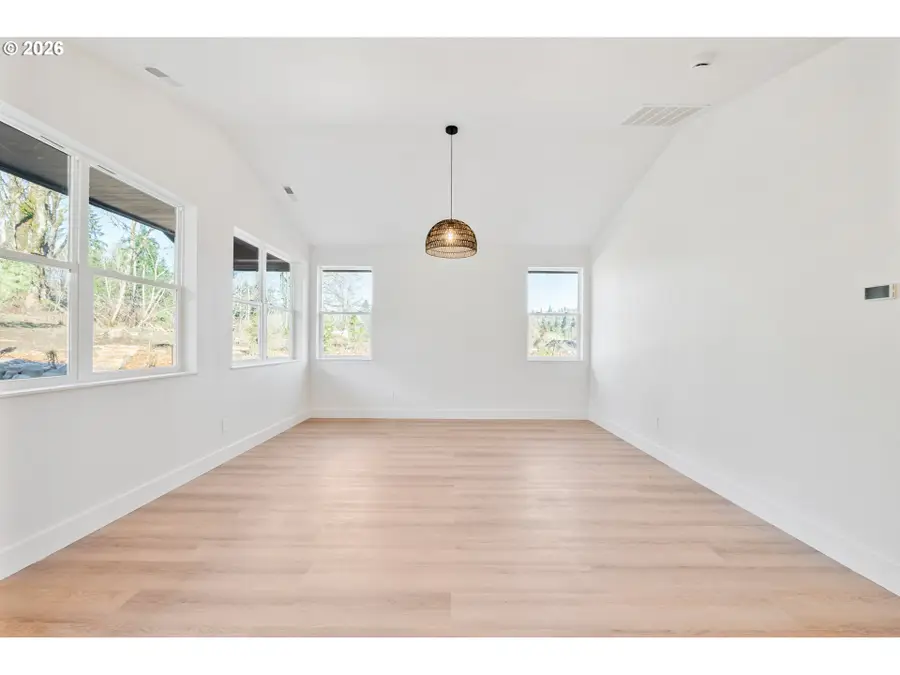 176 Wake Robin Ln, Longview, WA 98632 - Image #3