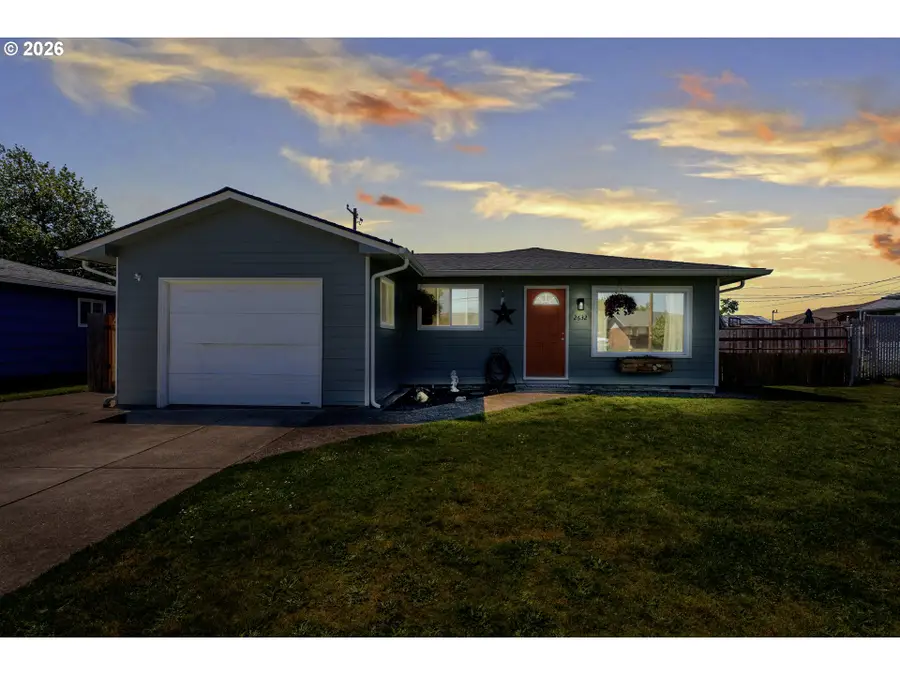 2632 Hill St, Albany, OR 97322 - #2