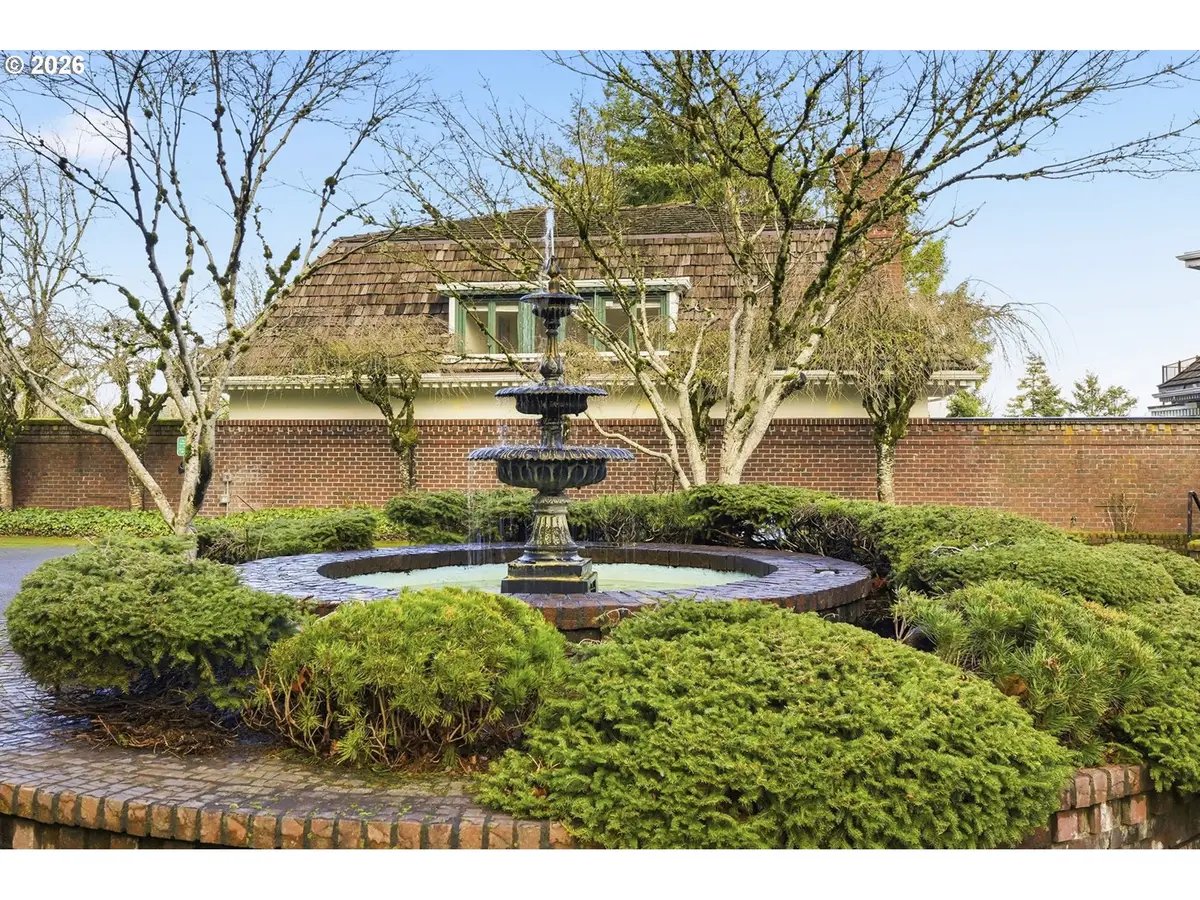 3611 SW Humphrey Blvd, Portland, OR 97221 - Image #1