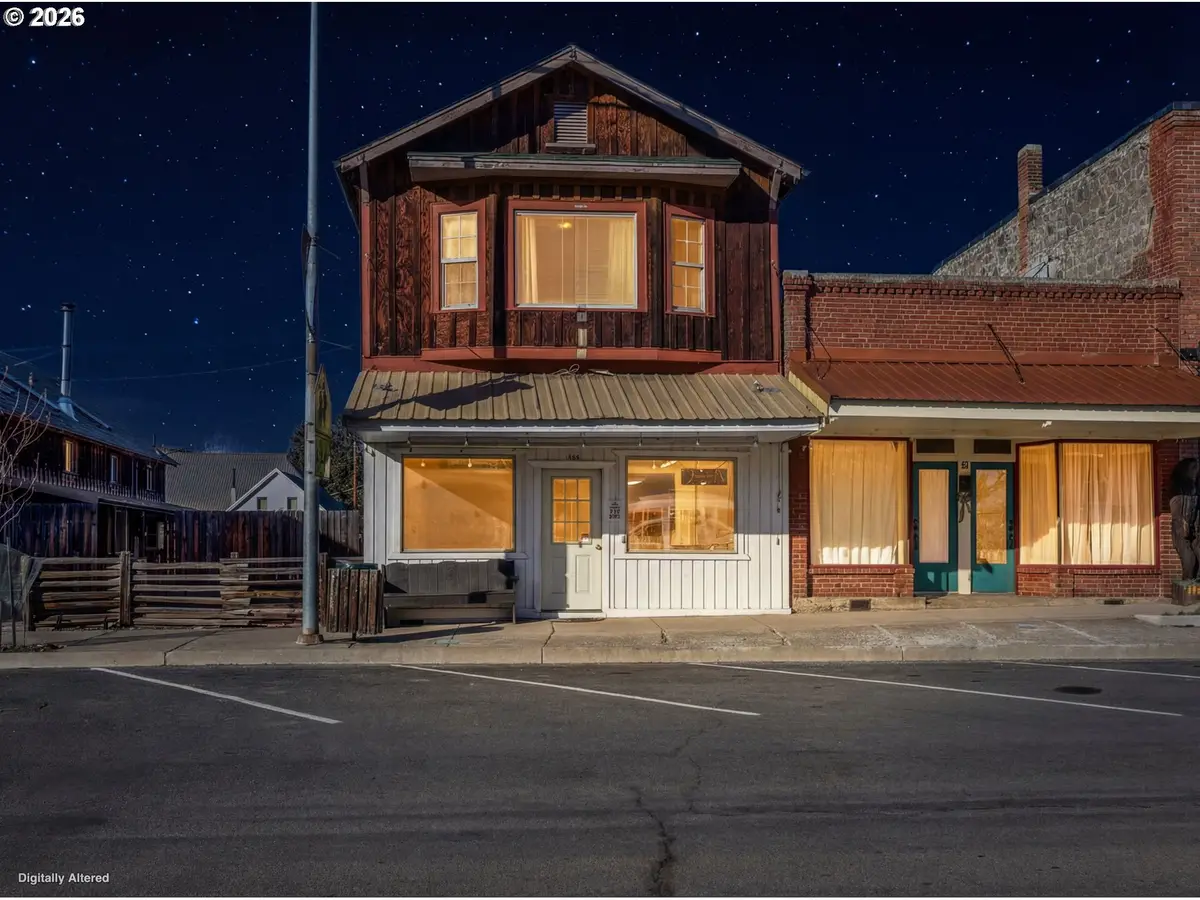142 NW Front St, Prairie City, OR 97869 - #1
