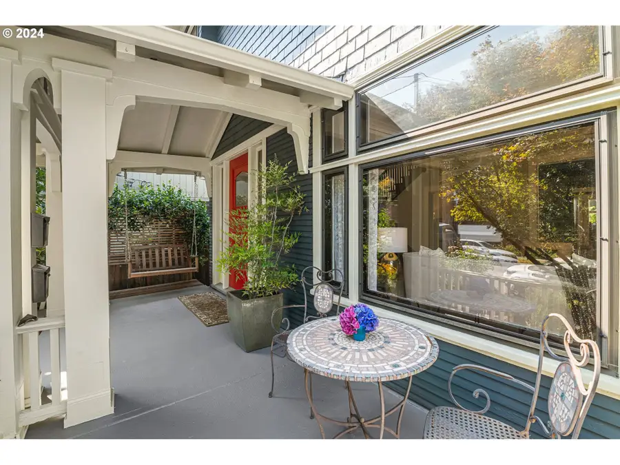 2559 NW Marshall St, Portland, OR 97210 - #2