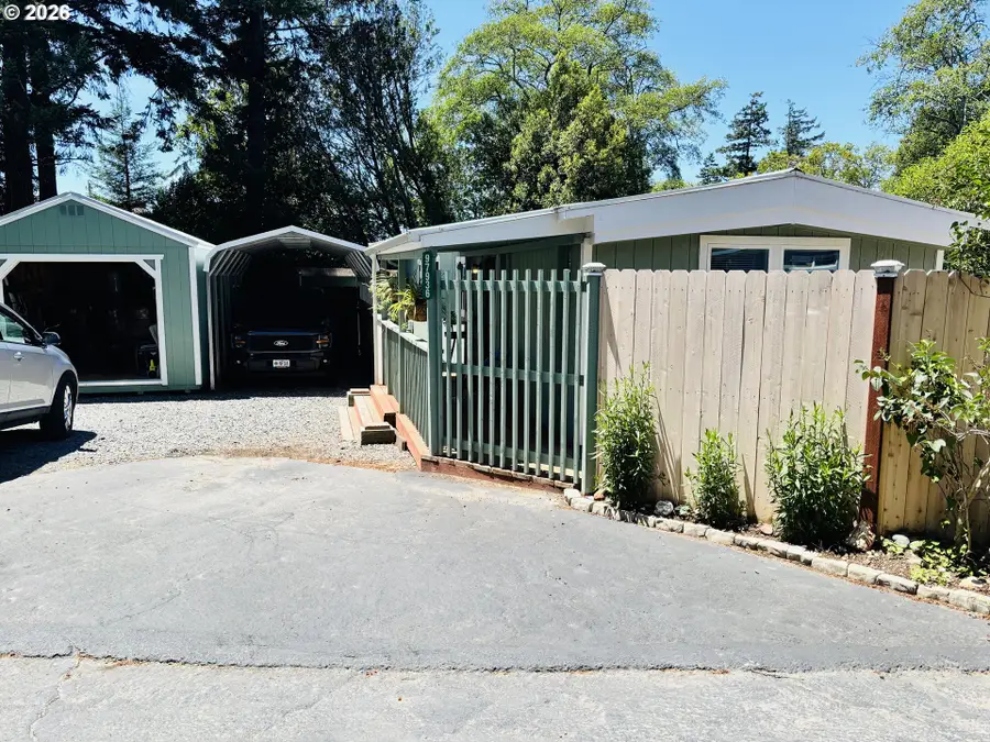 97936 Klamath Ave, Brookings, OR 97415 - #2