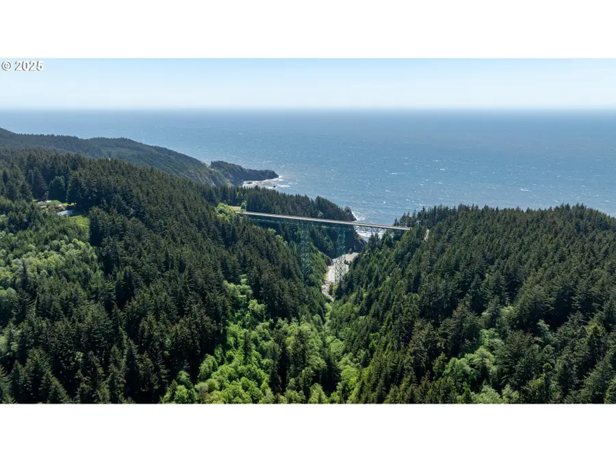 Bridgeview Dr, Brookings, OR 97415 - #2