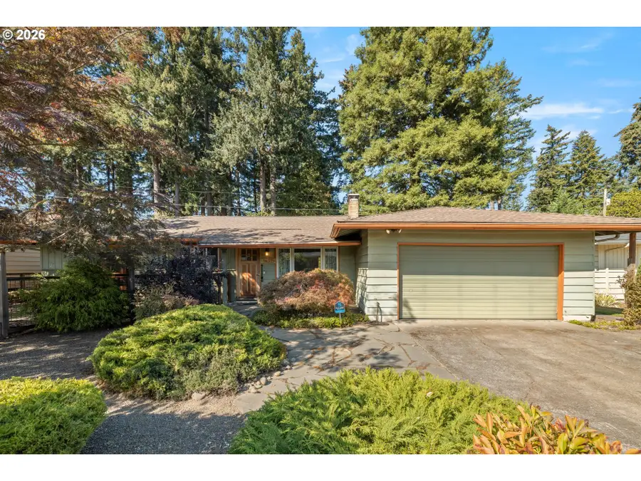 16325 NE Hoyt St, Portland, OR 97230 - #2