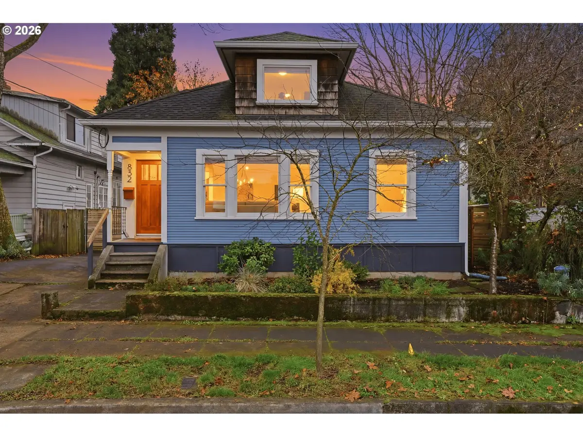 832 N Emerson St, Portland, OR 97217 - #1