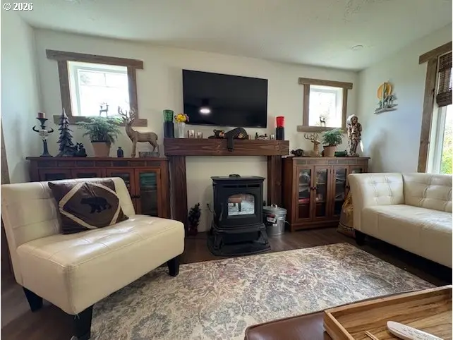 410 Church St, Gaston, OR 97119 - #3